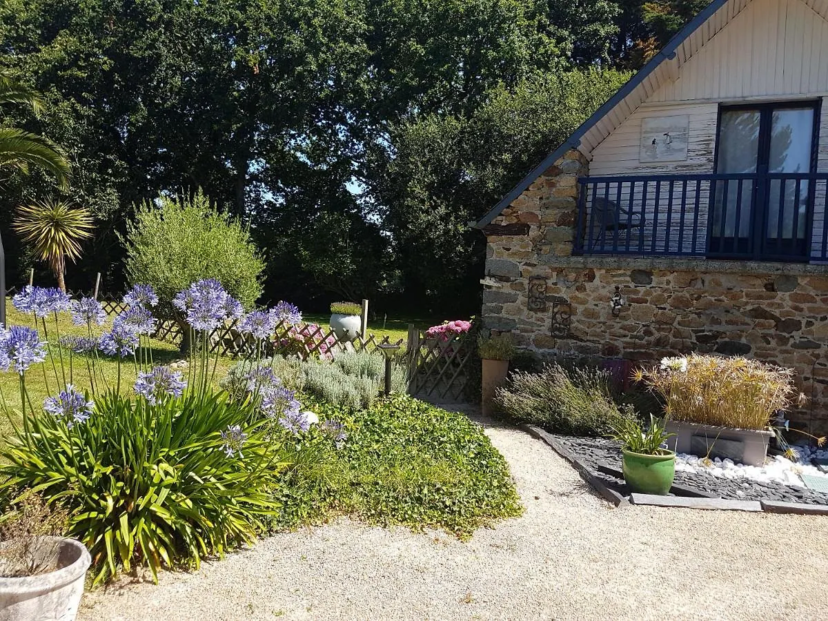 Gite De La Vieille Croix Hillion Holiday home