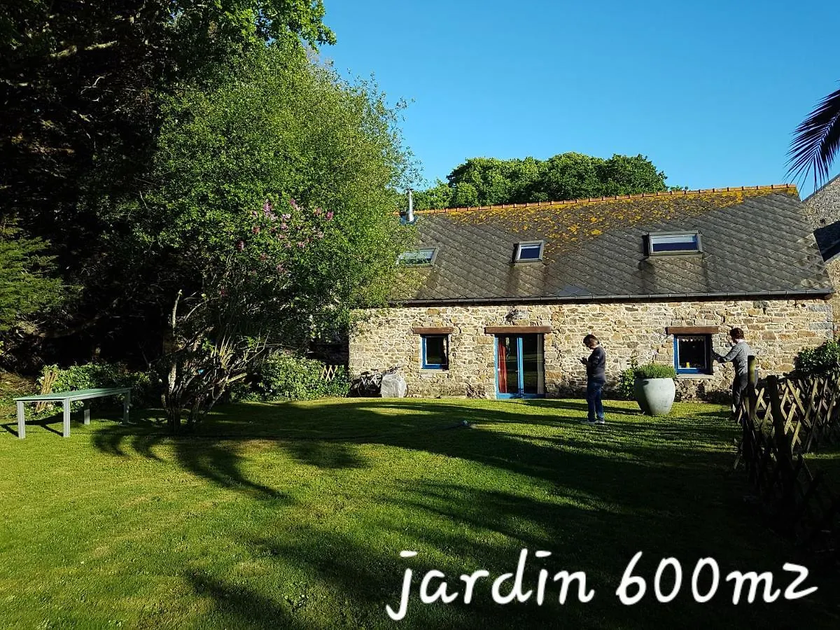 Gite De La Vieille Croix Hillion France